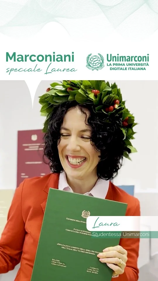 🎓Marconiani – Speciale Laurea

💬Abbiamo chiesto a Laura di raccontarci la sua esperienza in UniMarconi.

✨Ha scelto UniMarconi per costruire il suo percorso di studi in modo flessibile, adattandolo ai propri tempi e alle proprie esigenze.
Grazie a un modello didattico organizzato e accessibile, ha potuto gestire lo studio con autonomia, mantenendo continuità nel tempo. Fondamentale anche il supporto ricevuto durante il percorso, che le ha permesso di affrontare lo studio con maggiore sicurezza.

🎯Un’esperienza che racconta cosa significa studiare in un ateneo pensato per accompagnare concretamente ogni studente nel proprio percorso formativo e professionale.

🇬🇧
🎓Marconiani – Graduation Special

💬We asked Laura to tell us about her experience at UniMarconi.

✨She chose UniMarconi to build her study program flexibly, adapting it to her schedule and needs.
Thanks to an organized and accessible teaching model, she was able to manage her studies independently, maintaining continuity over time. The support she received throughout her studies was also crucial, allowing her to approach her studies with greater confidence.

🎯An experience that illustrates what it means to study at a university designed to concretely support each student on their educational and professional journey.

#Marconiani #SpecialeLaurea #Successo #UniMarconi