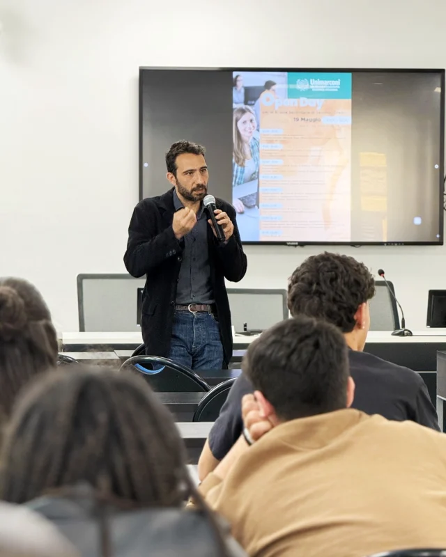 Ieri l’Università degli Studi Guglielmo Marconi ha avuto il piacere di accogliere alcune classi dell’Istituto Superiore “Giuseppe Di Vittorio” di Ladispoli in occasione dell’Open Day dedicato agli studenti delle scuole secondarie di secondo grado.

Nel corso della mattinata, gli studenti hanno avuto l’opportunità di conoscere più da vicino l’offerta formativa dell’Ateneo, i servizi dedicati agli studenti e le opportunità di crescita personale, accademica e professionale offerte da UniMarconi.

Un momento di orientamento, dialogo e confronto pensato per accompagnare i giovani nella scelta consapevole del proprio percorso universitario.

Un ringraziamento a tutti gli studenti, ai docenti e agli ospiti intervenuti per aver condiviso con noi questa esperienza.

🇬🇧
Yesterday, Guglielmo Marconi University had the pleasure of welcoming several classes from the "Giuseppe Di Vittorio" High School in Ladispoli for its Open Day for secondary school students.

During the morning, students had the opportunity to learn more about the University's educational offerings, student services, and the opportunities for personal, academic, and professional growth offered by UniMarconi.

This was a moment of orientation, dialogue, and discussion designed to guide young people in making an informed choice about their university career.

Thanks to all the students, faculty, and guests who attended for sharing this experience with us.

#orientamento #scuola #openday #srudenti #unimarconi