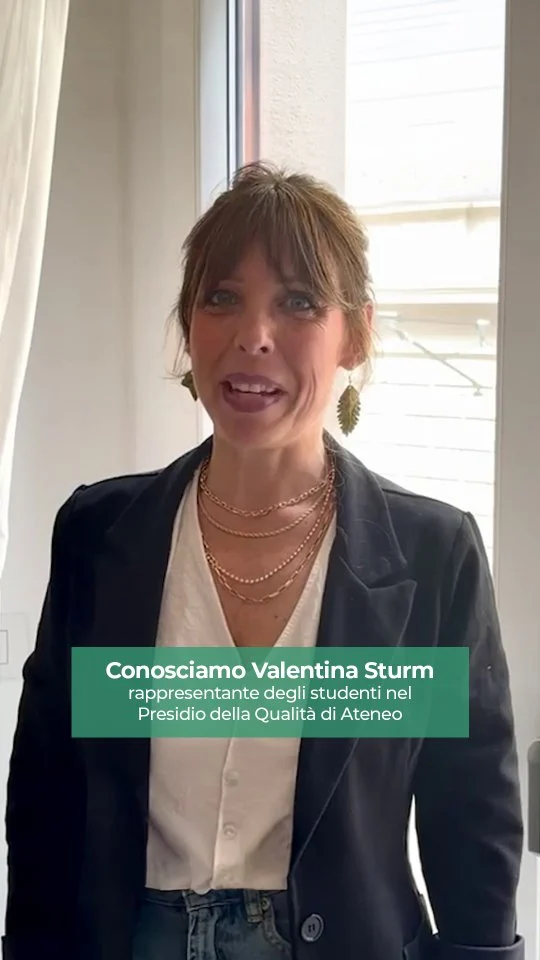 🎓 Dietro la qualità di un Ateneo ci sono anche la voce, le idee e il contributo degli studenti.

Conosciamo Valentina Sturm, rappresentante degli studenti nel Presidio della Qualità di Ateneo.

Un ruolo importante che contribuisce a portare il punto di vista degli studenti all’interno dei processi di qualità, miglioramento e sviluppo dell’Ateneo.

Perché la qualità non si costruisce solo per gli studenti. Si costruisce anche con gli studenti.

🇬🇧
🎓 Behind the quality of a university are also the voice, ideas, and contributions of students.

Meet Valentina Sturm, student representative on the University Quality Committee.

An important role that helps bring the student perspective into the university's quality, improvement, and development processes.

Because quality isn't just built for students. It's also built with students.

#UniMarconi #Qualità #Studenti #PresidioDellaQualità #Università VitaUniversitaria