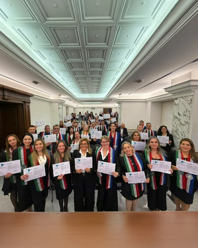 🌍 UniMarconi sempre più internazionale

L'11 giugno l'Università degli Studi Guglielmo Marconi ha ospitato il Seminario de Derecho Internacional y Asuntos Públicos, promosso in collaborazione con la Universidad Columbia del Paraguay.

L'iniziativa ha coinvolto 64 professionisti paraguayani che ricoprono incarichi di rilievo nelle istituzioni pubbliche del Paese, tra cui viceministri, dirigenti della pubblica amministrazione e rappresentanti di importanti enti nazionali.

Un'occasione di confronto che conferma la capacità dell'università di creare connessioni tra Paesi, competenze e culture diverse, promuovendo una formazione sempre più aperta alla dimensione internazionale.

🇬🇧
🌍 UniMarconi increasingly international

On June 11, Guglielmo Marconi University hosted the Seminar on International Law and Public Affairs, promoted in collaboration with the Universidad Columbia del Paraguay.

The initiative involved 64 Paraguayan professionals who hold senior positions in the country's public institutions, including deputy ministers, public administration executives, and representatives of important national bodies.

This opportunity for discussion confirms the university's ability to create connections between different countries, expertise, and cultures, promoting an education increasingly open to the international dimension.

#UniMarconi #Internazionalizzazione #Paraguay #AmericaLatina #CooperazioneInternazionale #HigherEducation
