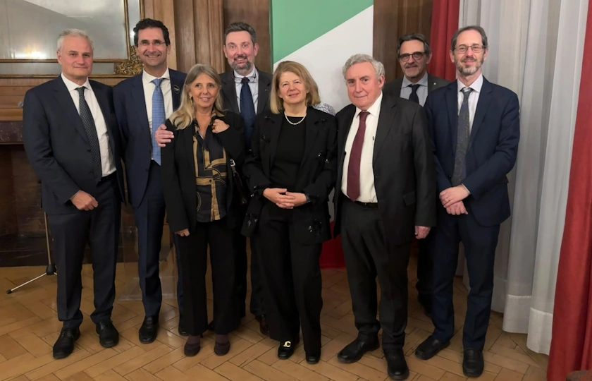 Il Rettore Marco Abate con la Rettrice della Universidad Tecnológica Metropolitana, Marisol Durán Santis